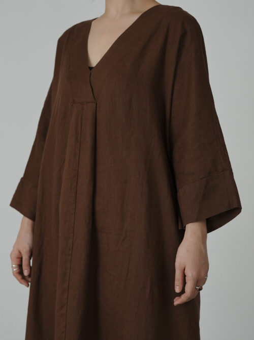 Linen Grounded Dress in Granite Brown