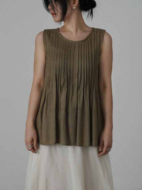 Pleated Sleeveless Tank in Peanut Brown