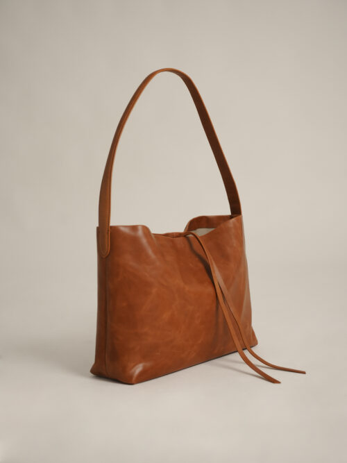 The Soil Tote in Clay