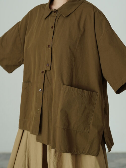 Off Button Boxy Shirt in Olive