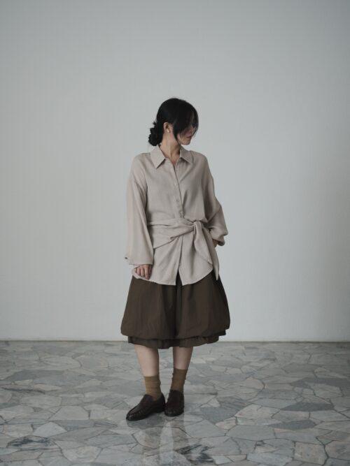 Side Tie Shirt in Light Taupe